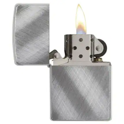 Upaljac Zippo Diagonal Weave #28182 Silver OS 2